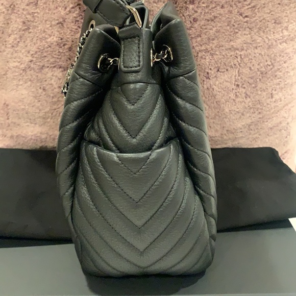 Auth. Chanel black deerskin drawstring bucket bag shiny rhw crossbody handbag - Picture 12 of 17